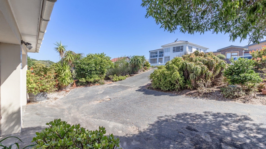 3 Bedroom Property for Sale in Franskraal Western Cape